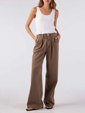 NWT AMO Sheryl Trouser in Coffee Size 26